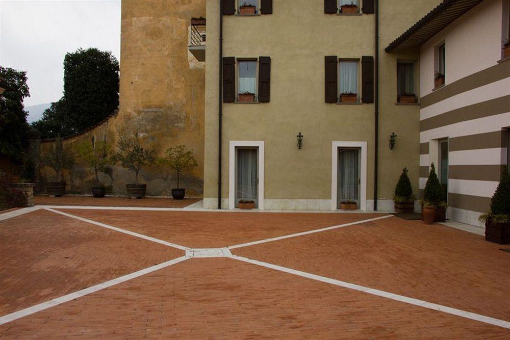 コルテ・フランカ Borgo Santa Giuliaヴィラ エクステリア 写真