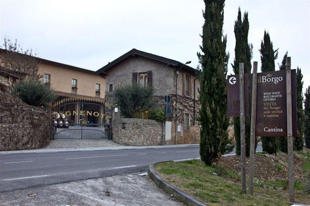 コルテ・フランカ Borgo Santa Giuliaヴィラ エクステリア 写真